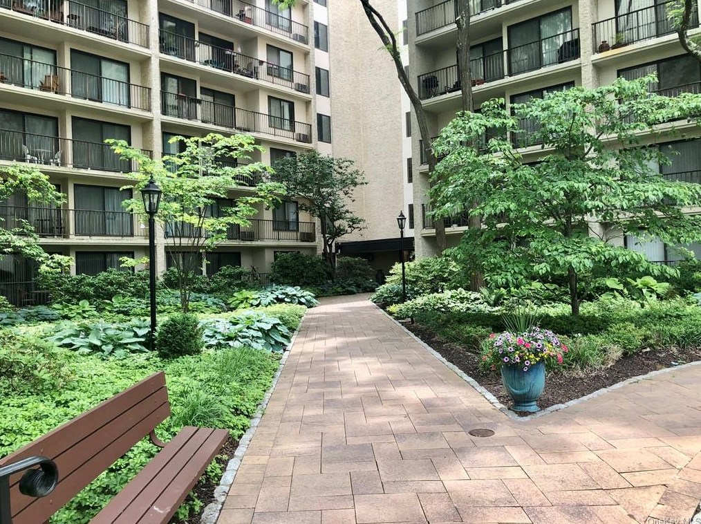 150 Overlook Ave #4p, Peekskill, NY 10566
