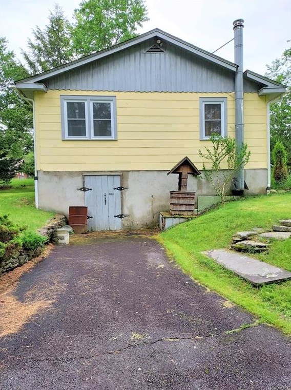 28 Beaver Brook Rd, Yulan, NY 12792-5116