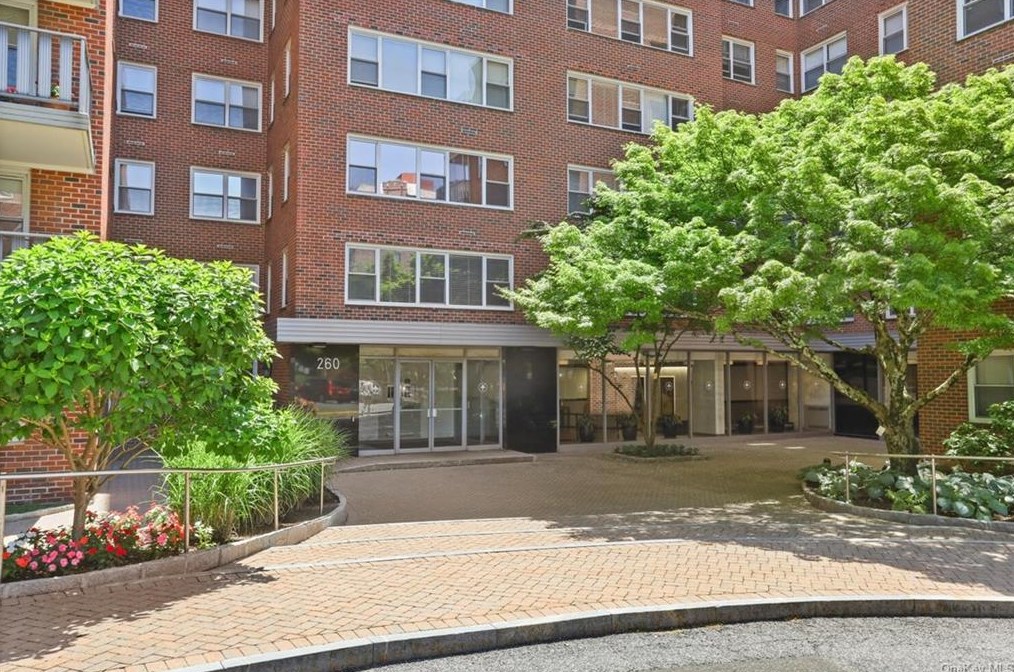 260 Garth Rd #6g4, Scarsdale, NY 10583