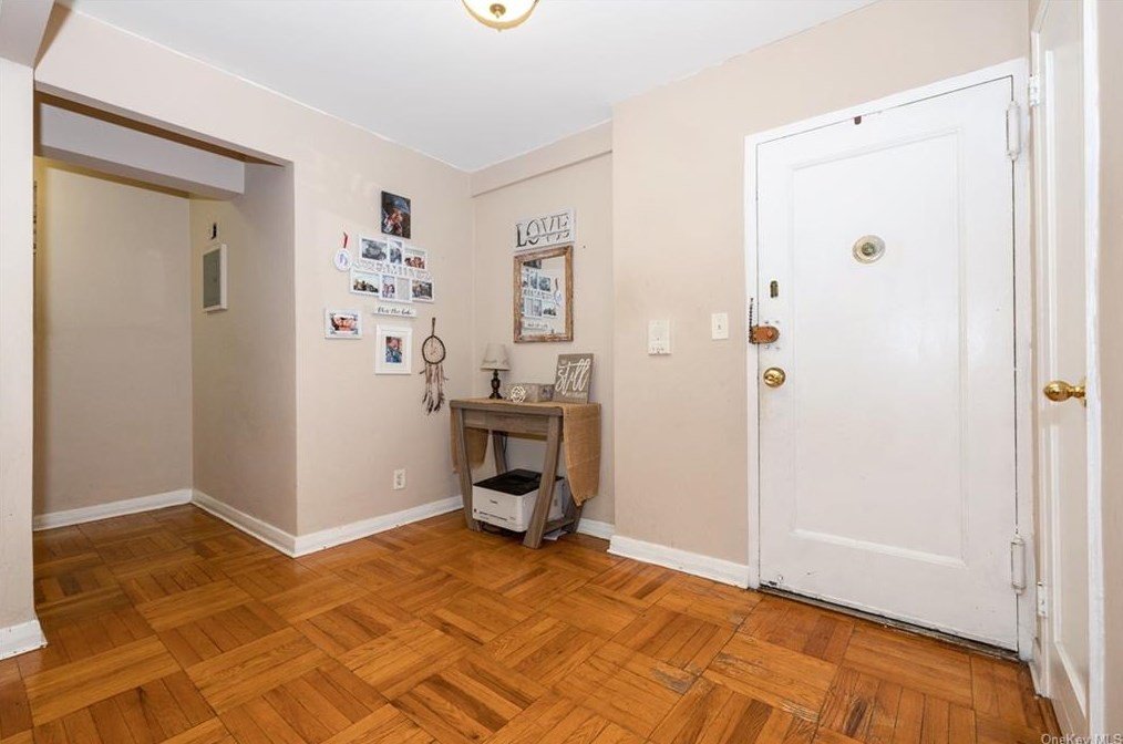 280 Collins Ave #4i, Mount Vernon, NY 10552