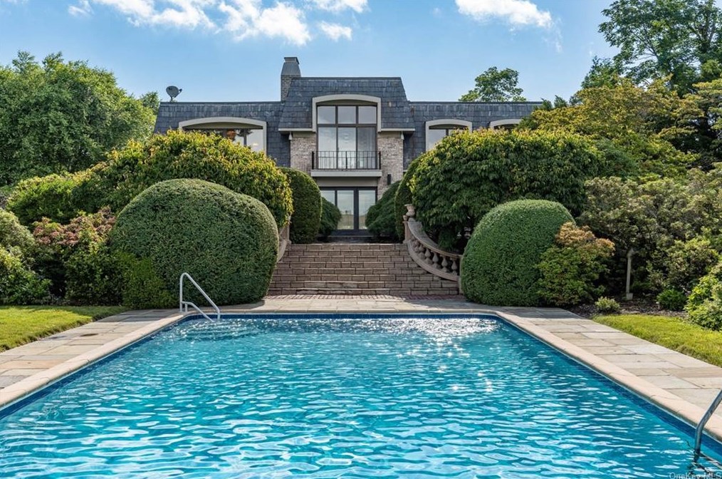 35 Island Dr, Rye, NY 10580-4300