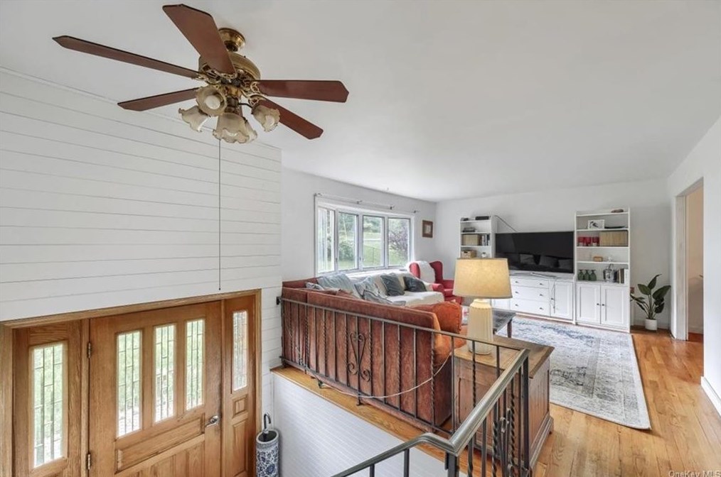 241 Skyline Dr, Highland Mills NY  10930-2912 exterior