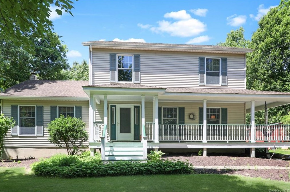 485 Eatontown Rd, Port Jervis, NY 12771-3606