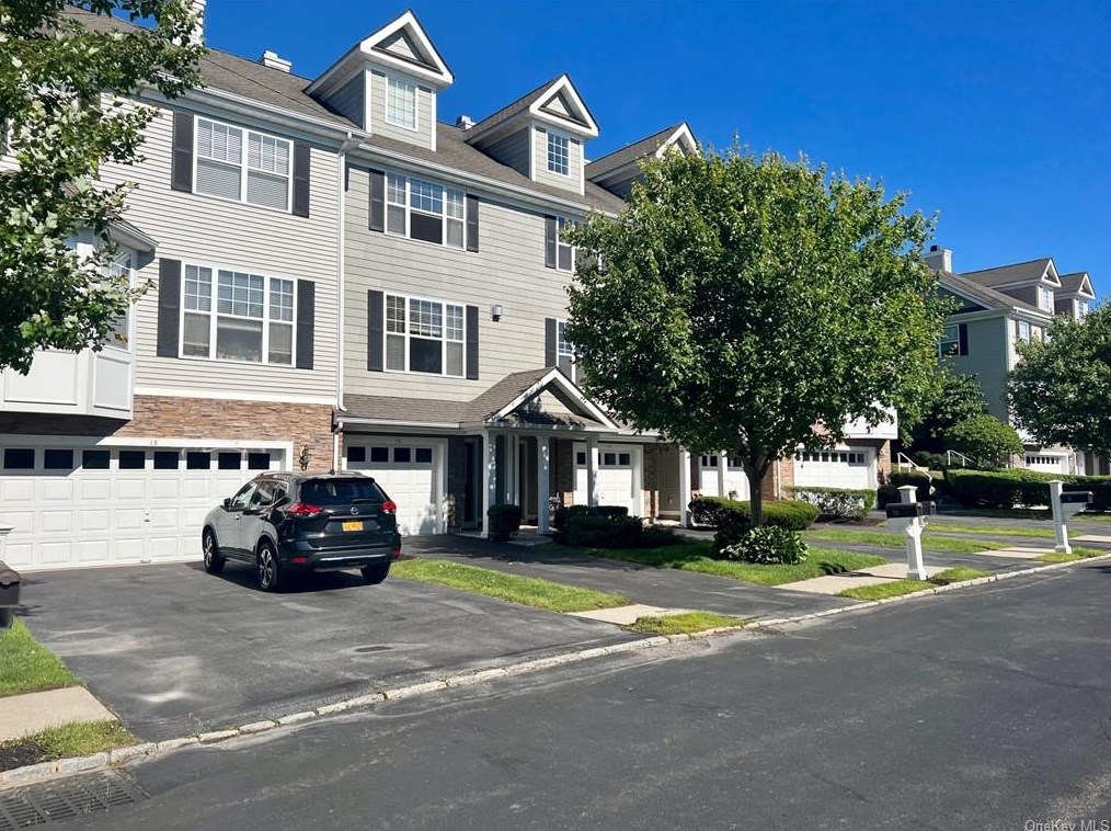 16 Putters Way #46, Middletown, NY 10940