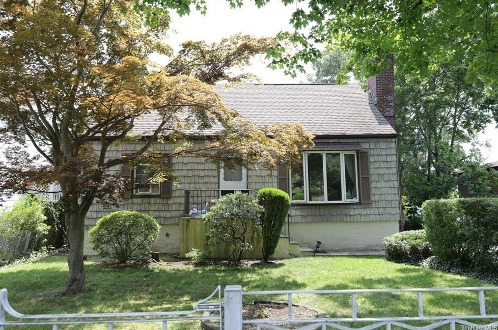 41 Wallace Pl, White Plains, NY 10606