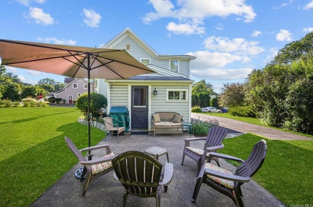 16 Morton St, Garnerville, NY 10923