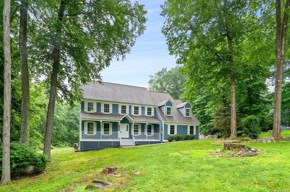 44 Salem Ridge Rd, Kent Lakes, NY 10512-3741