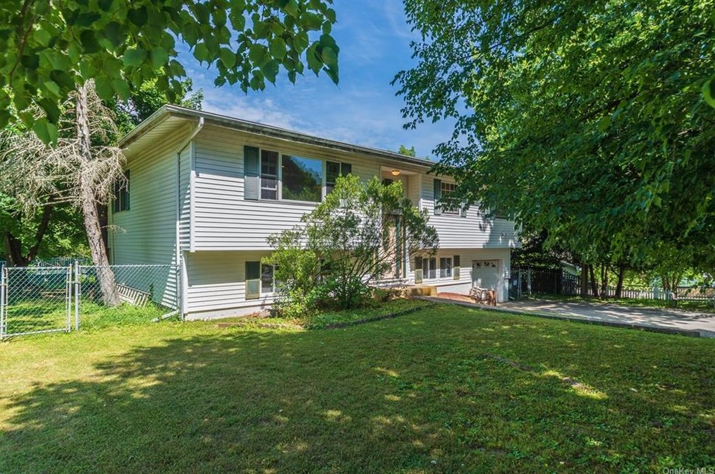 6 Evergreen Ln, Goshen, NY 10924