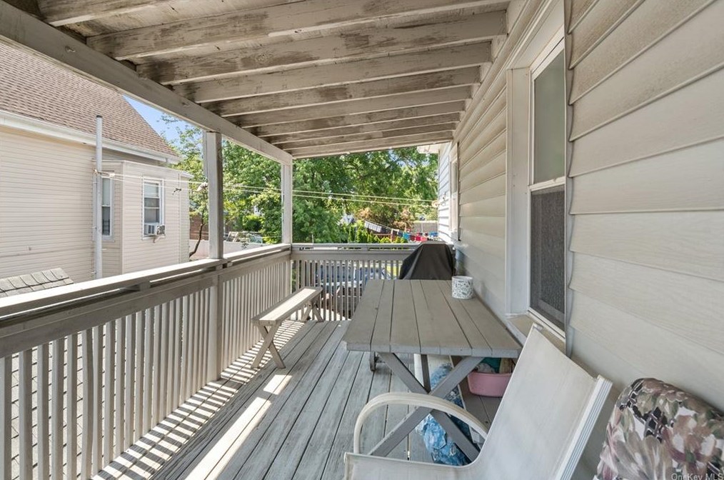 754 Palisade Ave, Yonkers NY 10703-1819 exterior