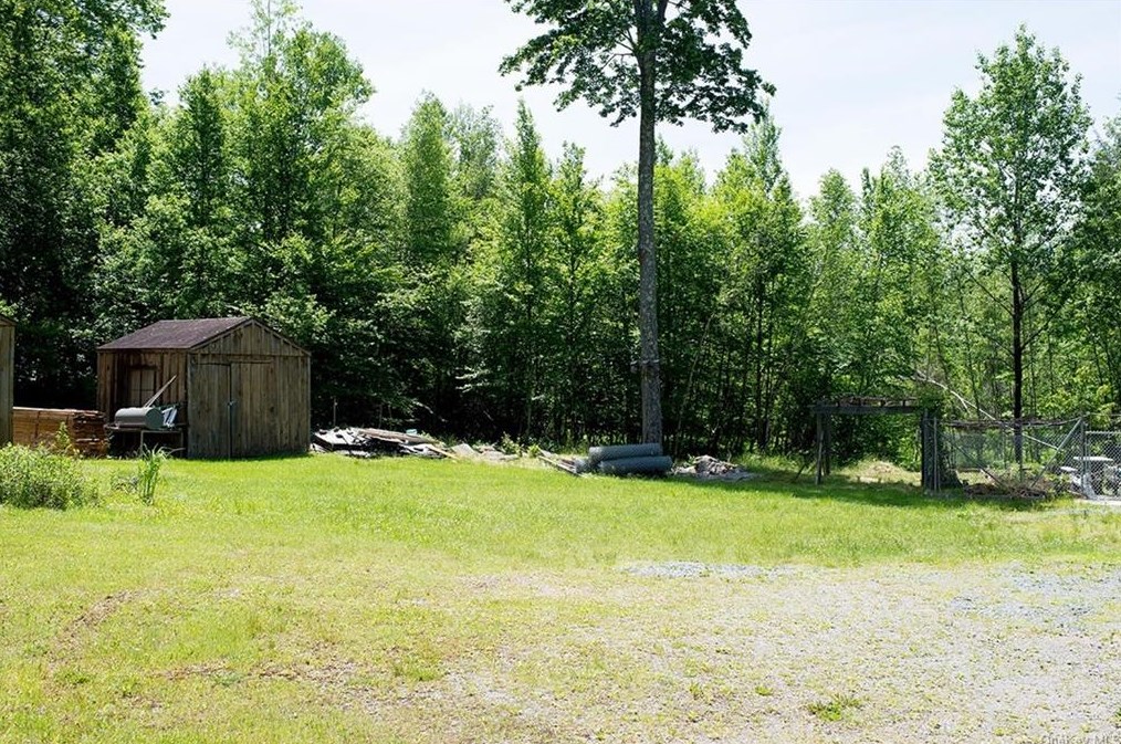 43 Indian Lake Rd, Ferndale NY  12734-4106 exterior