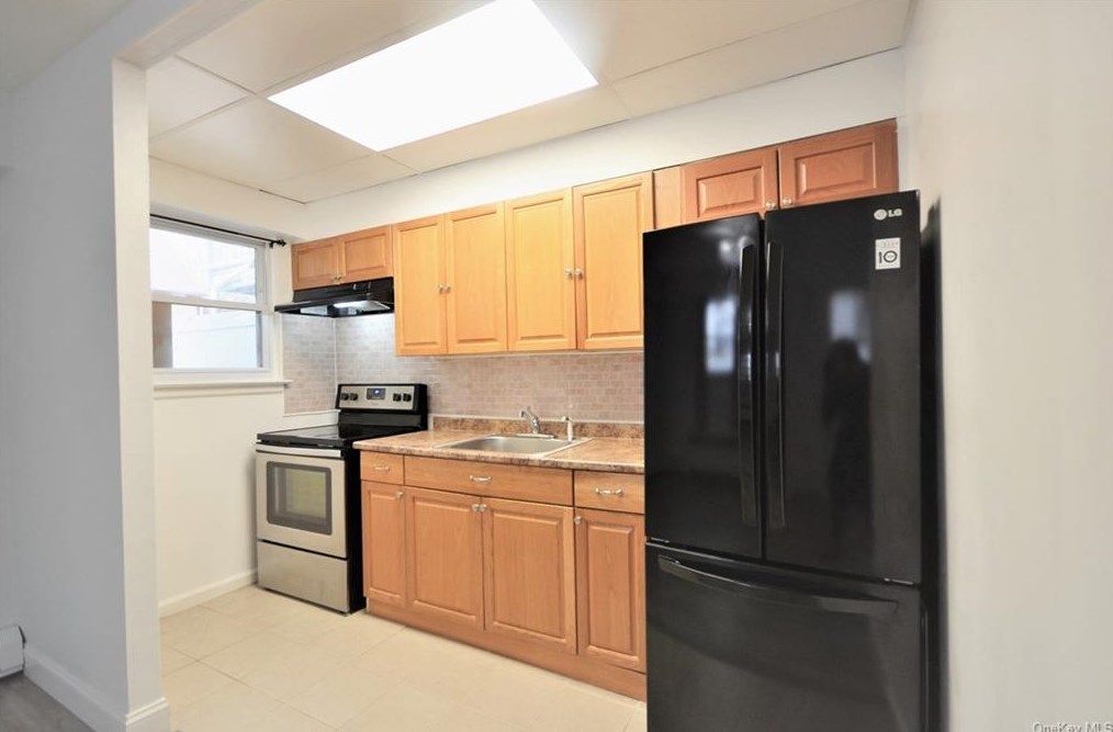 1445 Nepperhan Ave, Yonkers, NY 10703