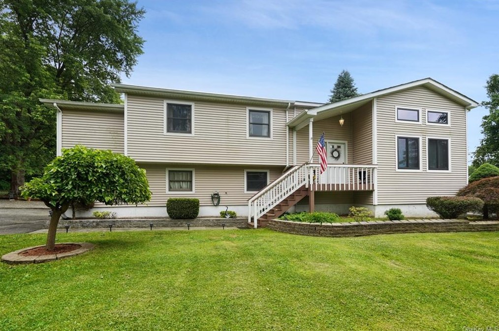 916 Route 216, Poughquag, NY 12570