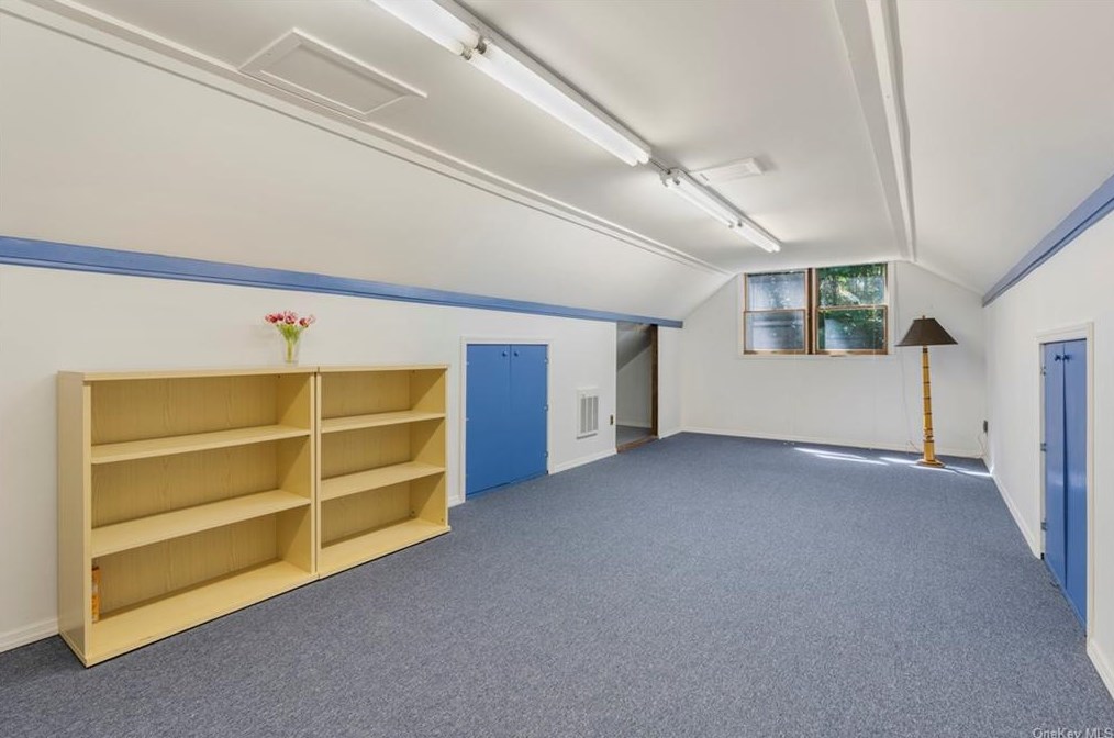 820 Fenimore Rd, Larchmont NY  10538-1114 exterior