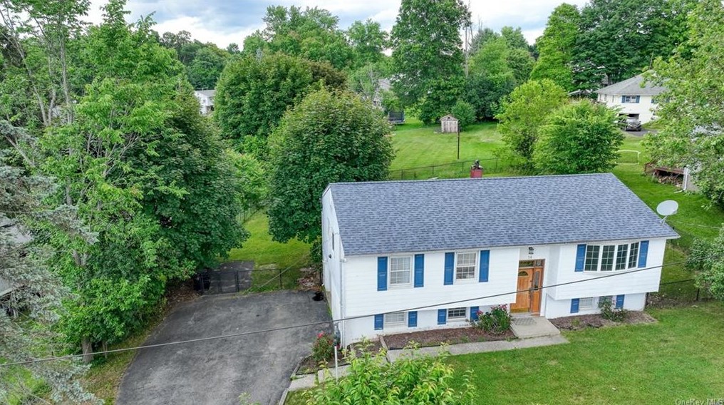 14 Denton Ave, Middletown, NY 10941