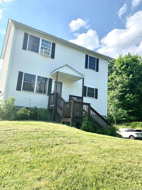 36 Colins Way, Bloomingburg, NY 12721-4225