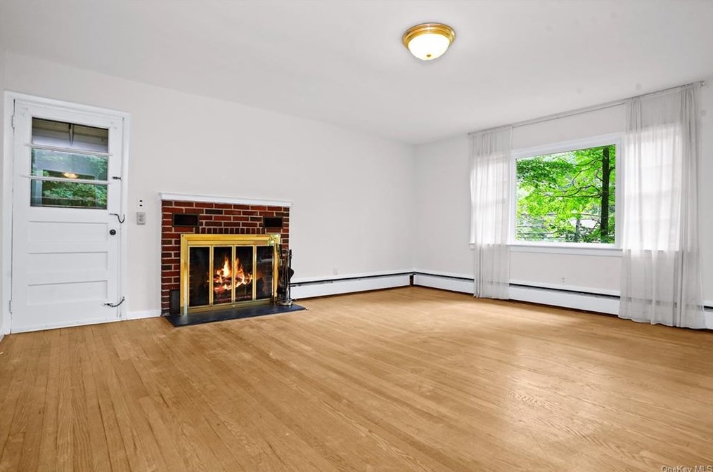 224 Pleasantville Rd, Pleasantville, NY 10570