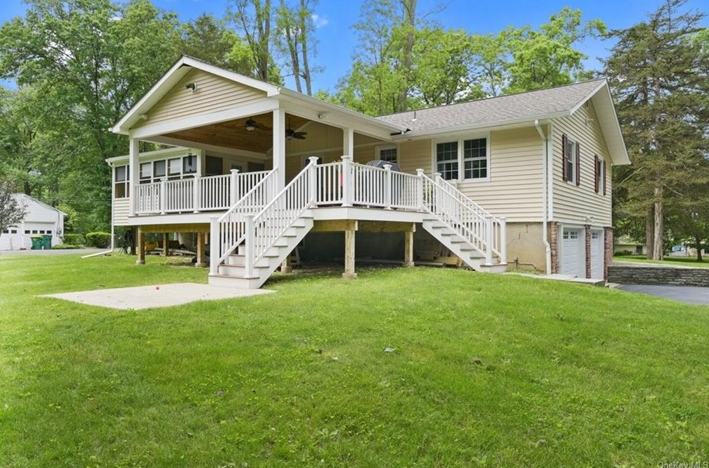 34 Aspinwall Rd, Red Hook, NY 12571