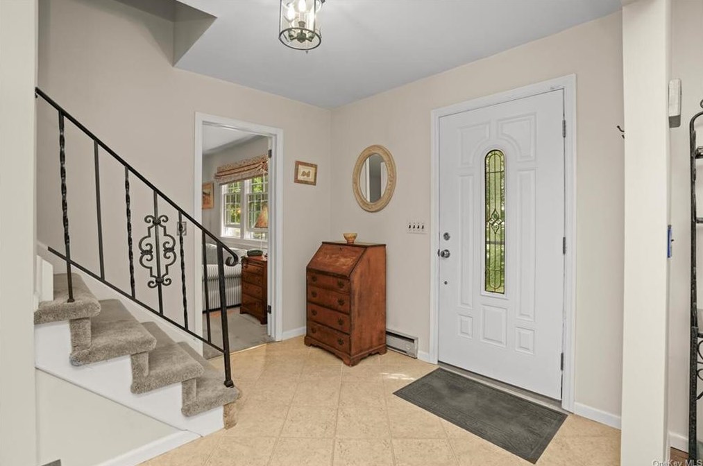 23 Bucyrus Ave, Kent Lakes, NY 10512-3804