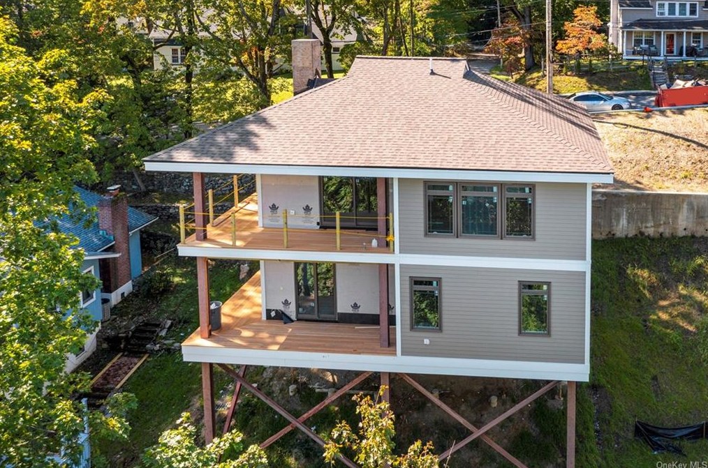 30 Piney Point Ave, Croton On Hudson, NY 10520-3053
