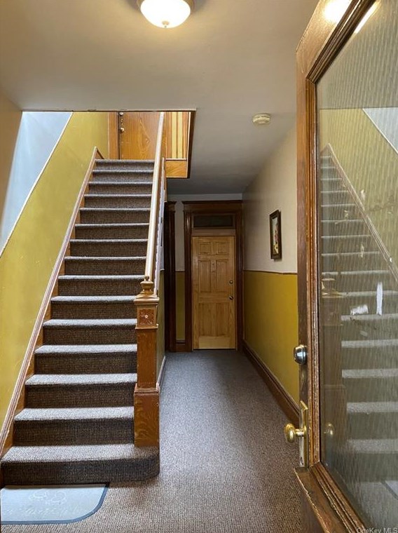 72-45 60th Ln, Flushing, NY 11385-3457