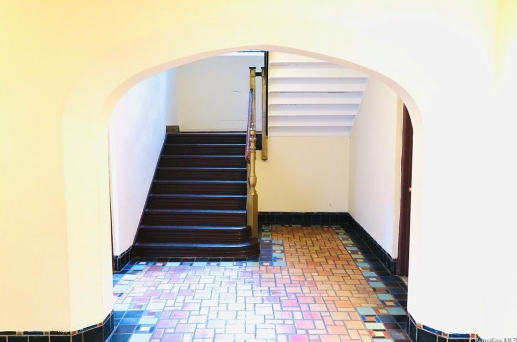 1080 Warburton Ave Apt 1f, Yonkers, NY