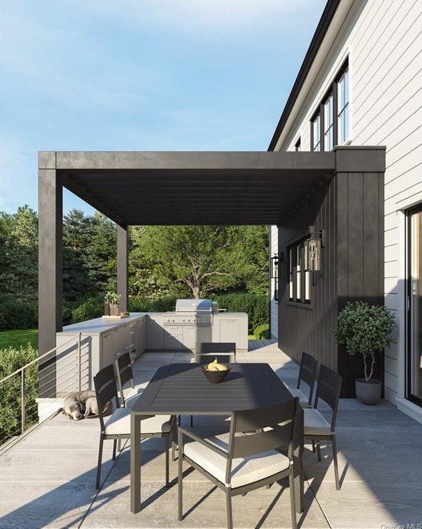 181 Forest Ave, Rye NY  10580-4121 exterior