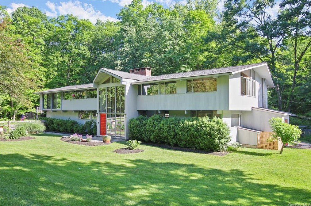 5 Wakeman Rd, Lewisboro, NY 10590