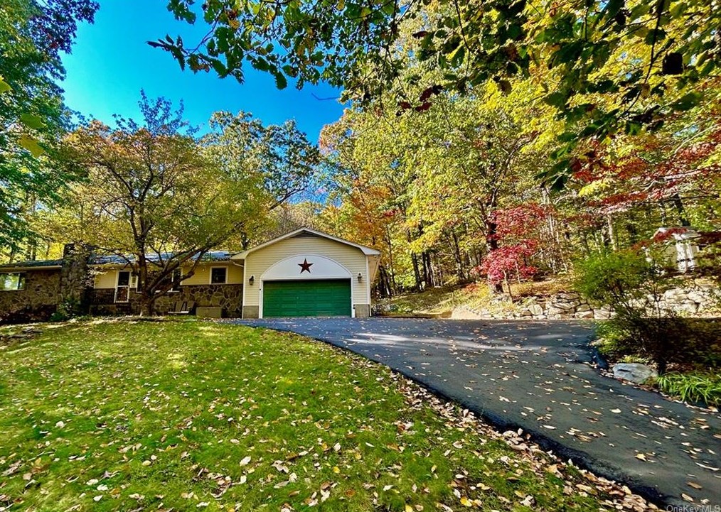 157 Johnsontown Rd, Sloatsburg, NY 10974