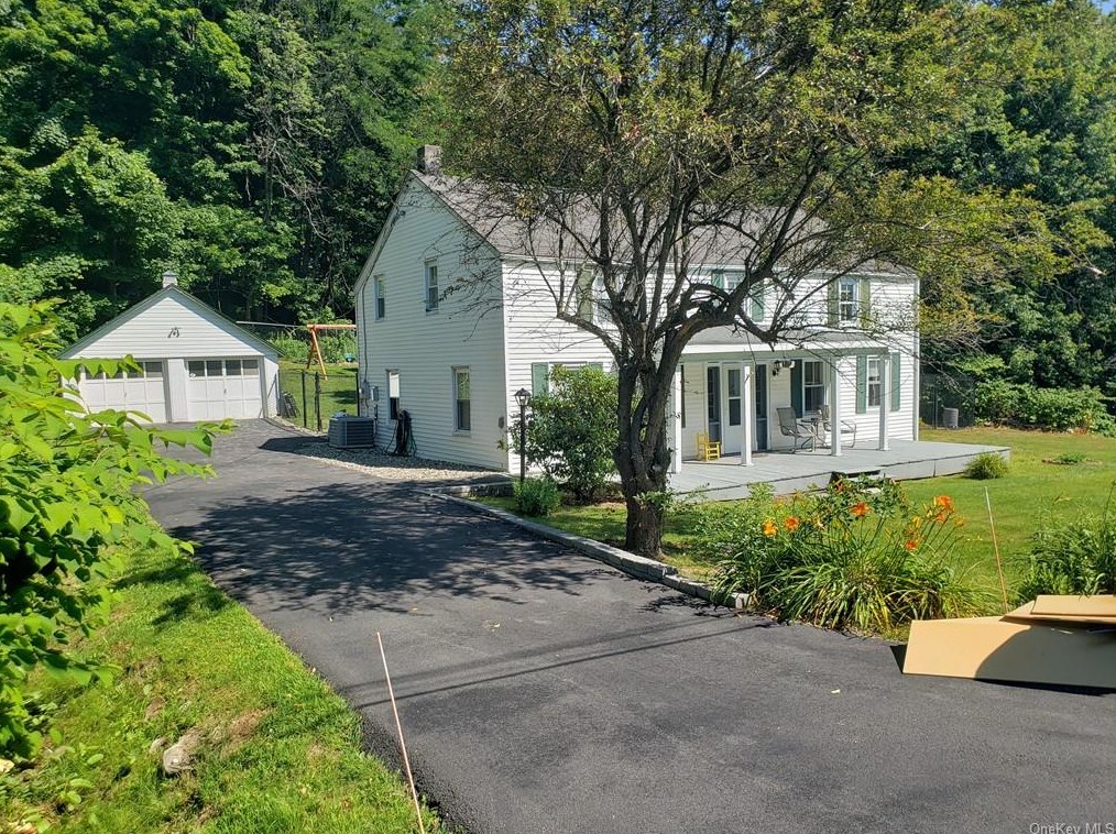 1914 Route 301, Kent Lakes, NY 10512-3423