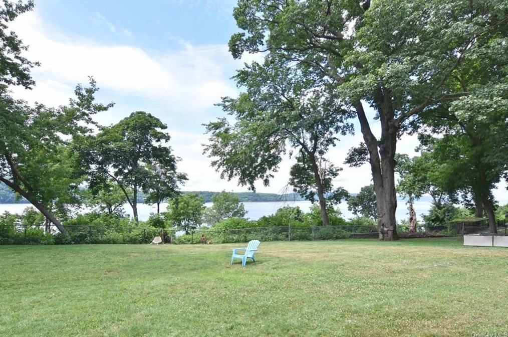 751 N Broadway #2c, Yonkers, NY 10706