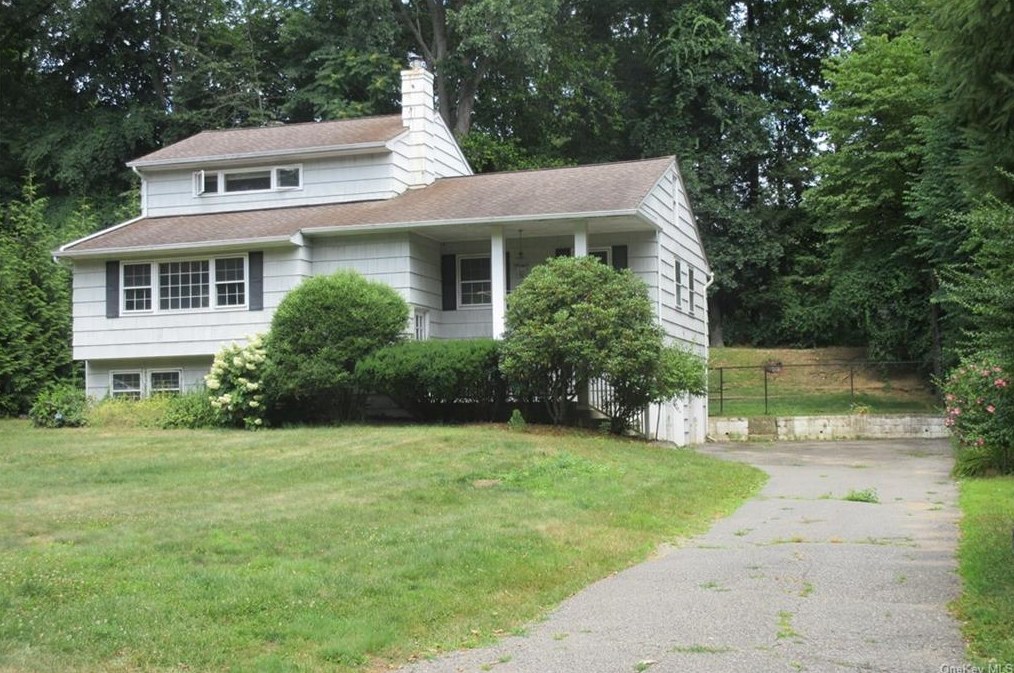 15 Orchard Ln, Katonah, NY 10536-2005