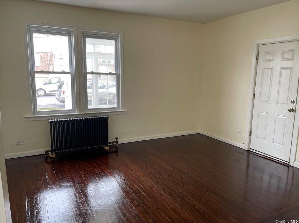 58 Catskill Ave, Yonkers NY  10704-1918 exterior