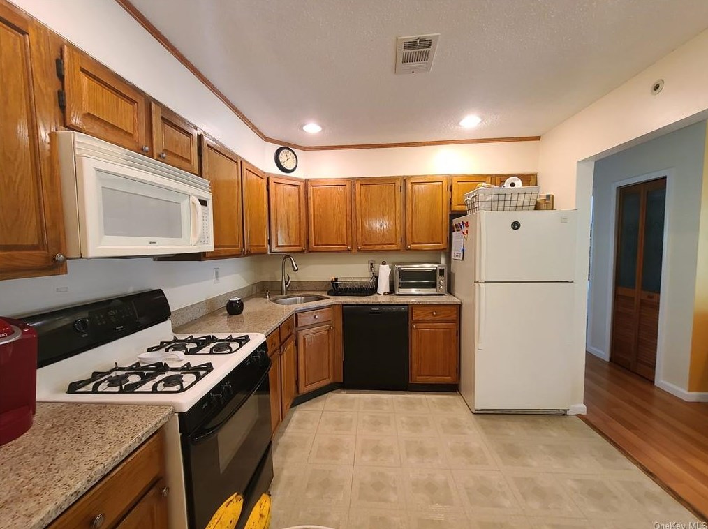 45 Huntington Cir #18-3a, Peekskill, NY 10566