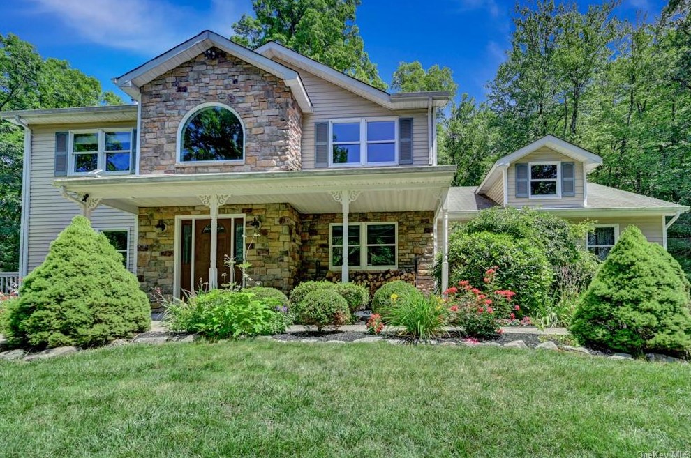 47 Tiedemann Ct, Monroe, NY 10950