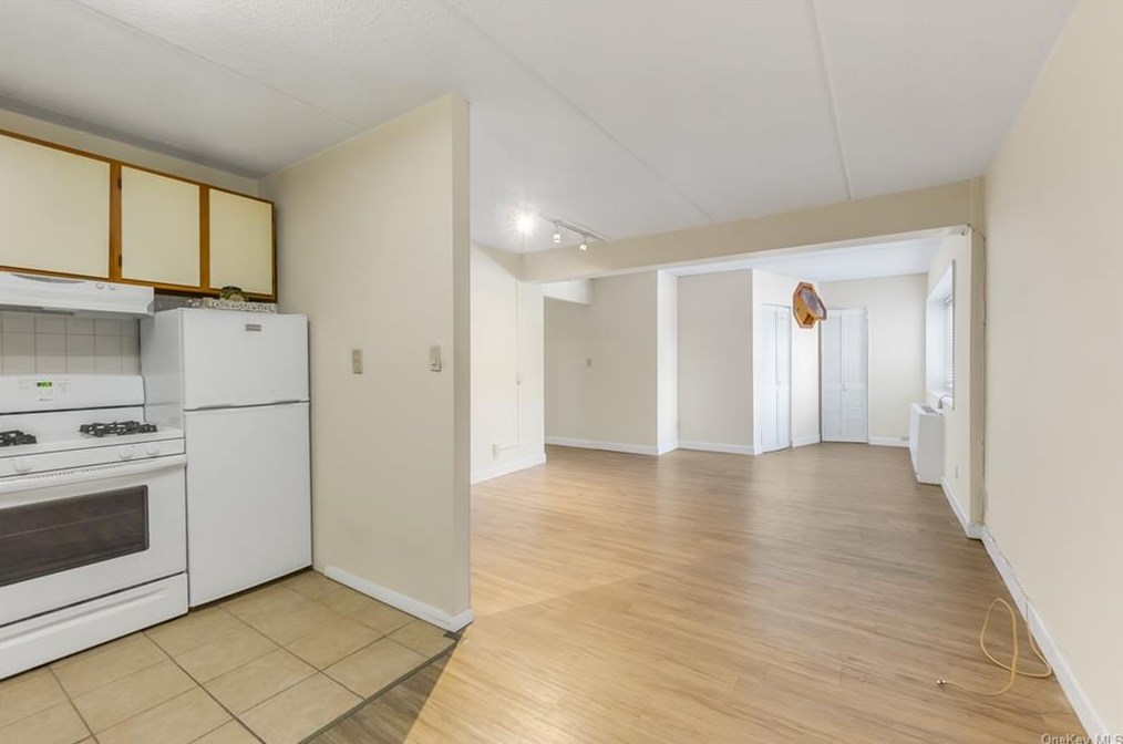 480 Halstead Ave #1k, Harrison, NY 10528