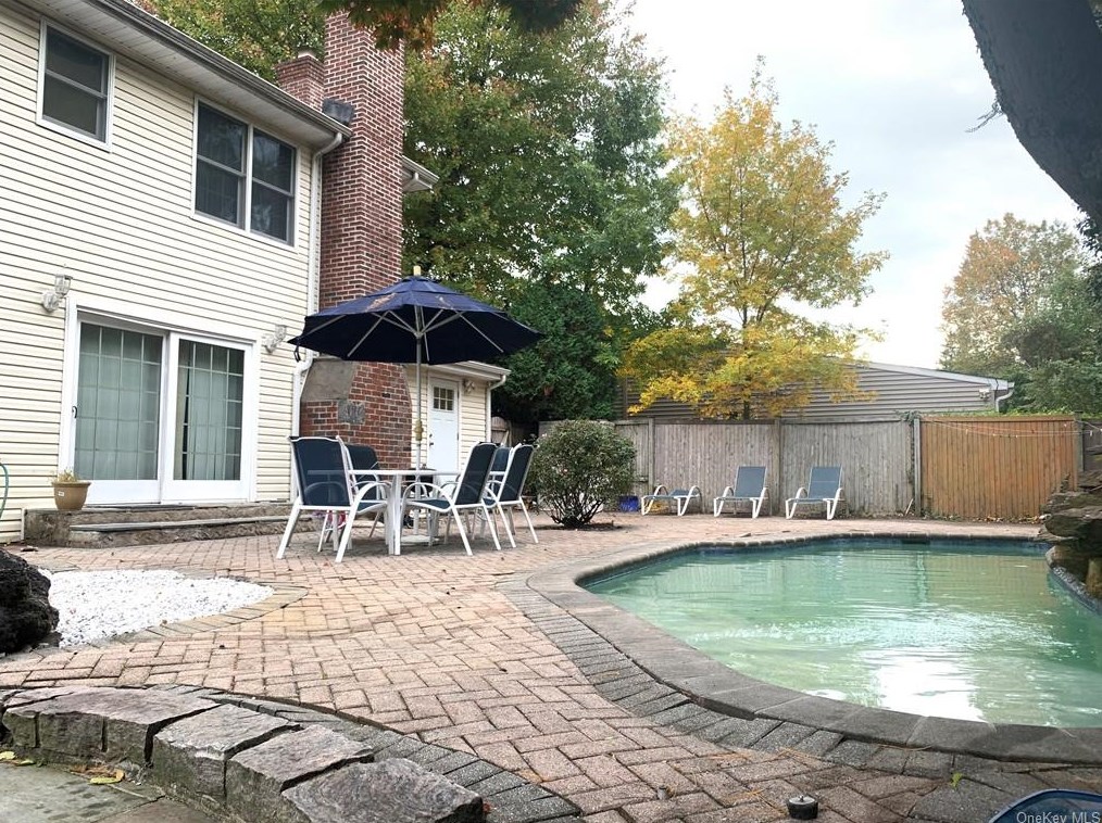 106 Crestview Pl, Ardsley, NY 10502-1604