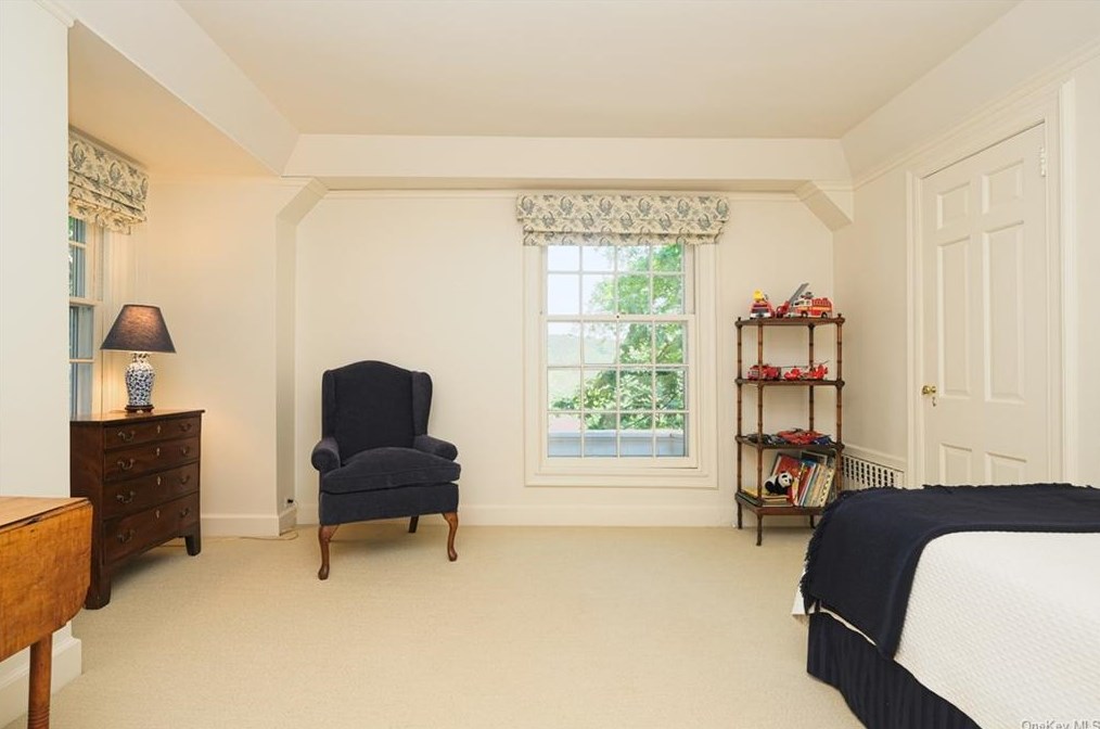 23 Warwick Rd, Yonkers NY 10708-5714 exterior