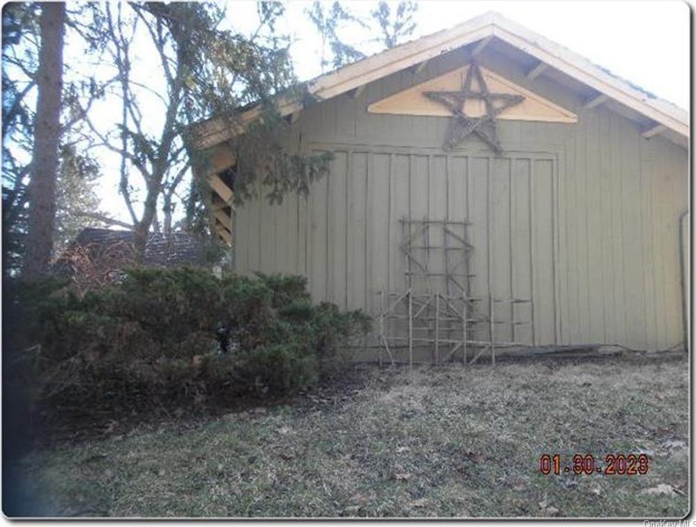 47 Waterbury Rd, Warwick, NY 10990