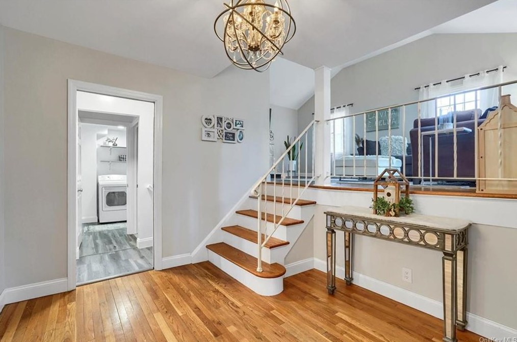 132 Park Ln, White Plains, NY 10604