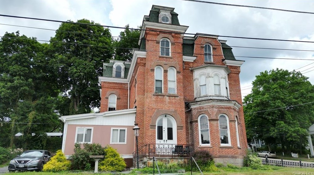 159 N Church St, Goshen, NY 10924