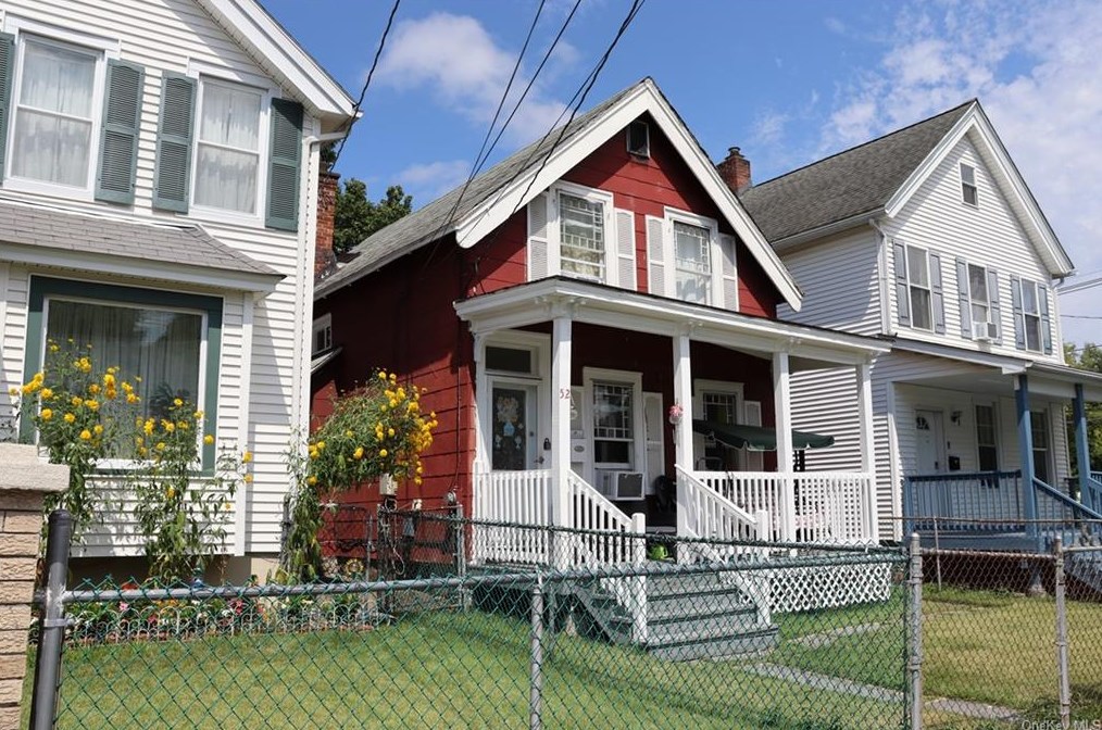 52 Harrison St, Poughkeepsie, NY 12601