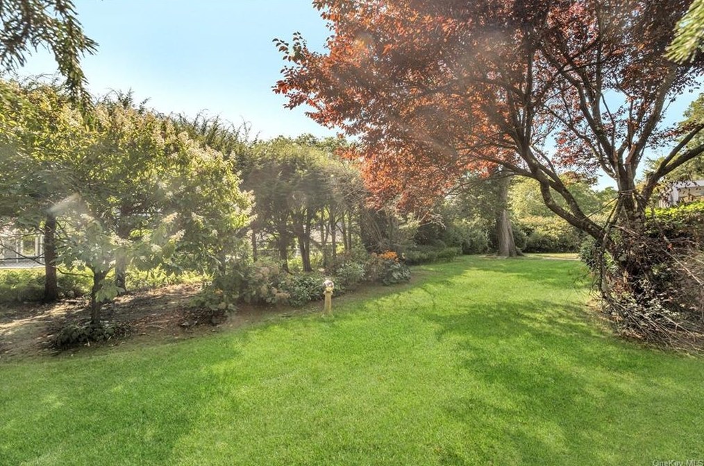 3 Skibo Ln, Mamaroneck, NY 10543-4722