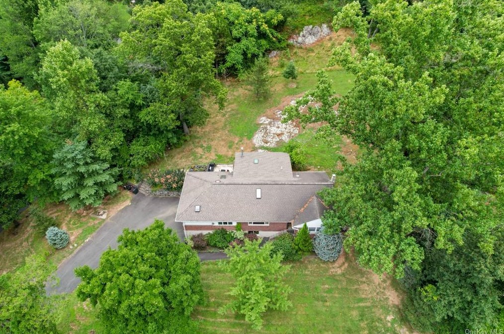 159 Kings Hwy, Orangeburg, NY 10962-1906