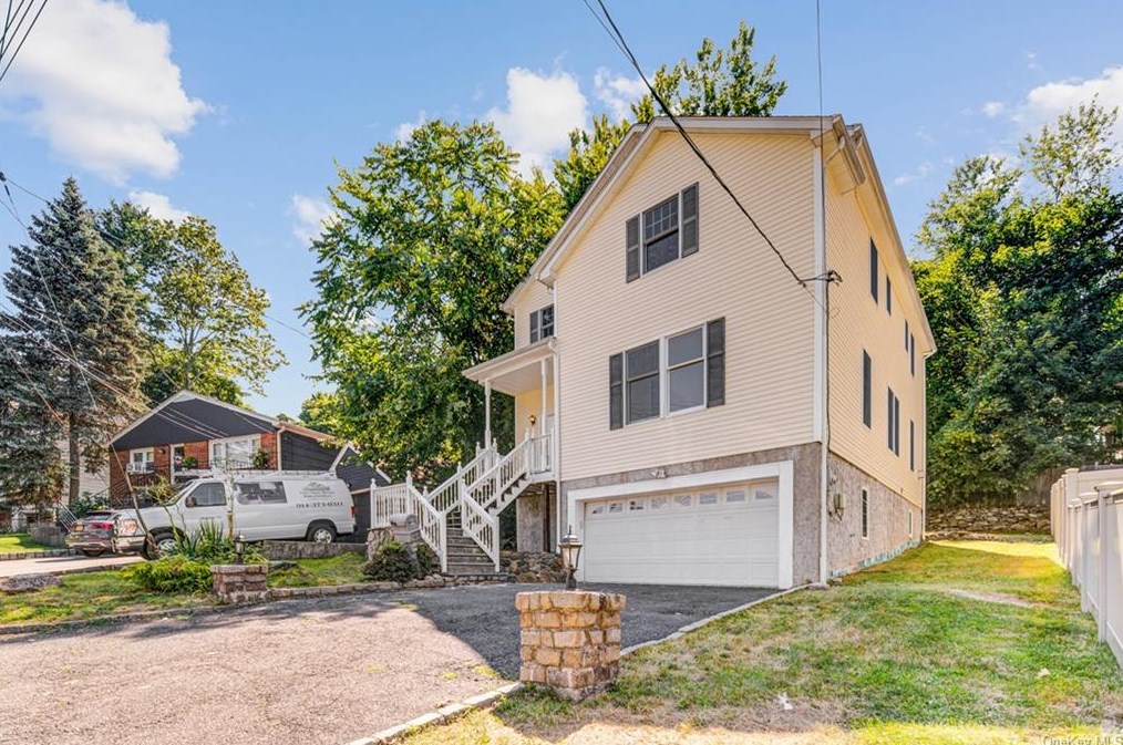 38 Ogden Pl, Dobbs Ferry, NY 10522-2505