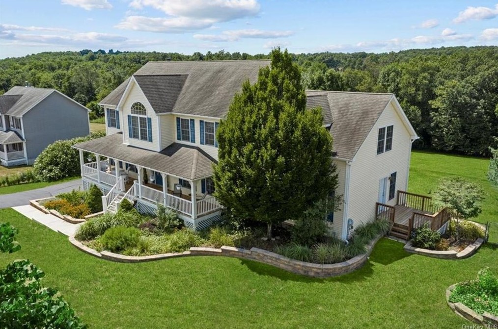 8 Salzburg Rd, Washingtonville, NY 10992