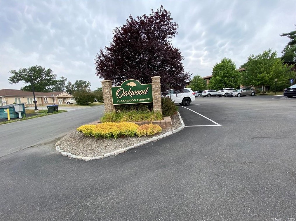 10 Oakwood Terrace #8, Newburgh, NY 12553