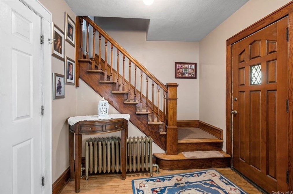 108 John St, Newburgh, NY 12553-5720