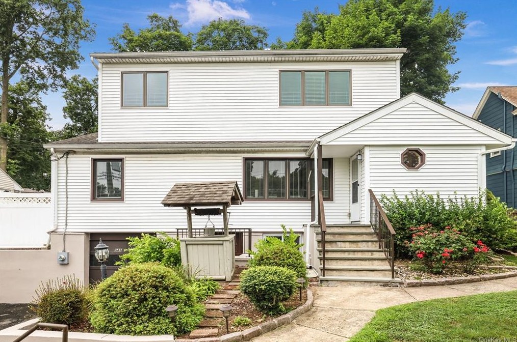 586 Ashford Ave, Ardsley, NY 10502-2402