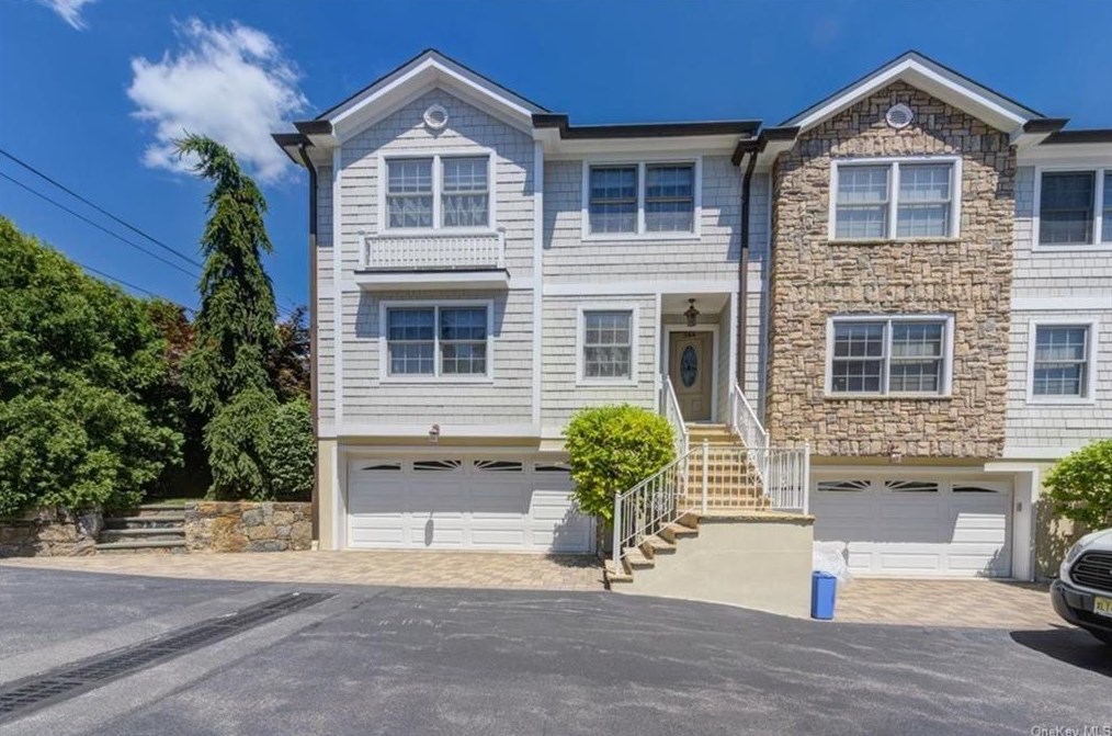 584 Pelham Rd, New Rochelle, NY 10805