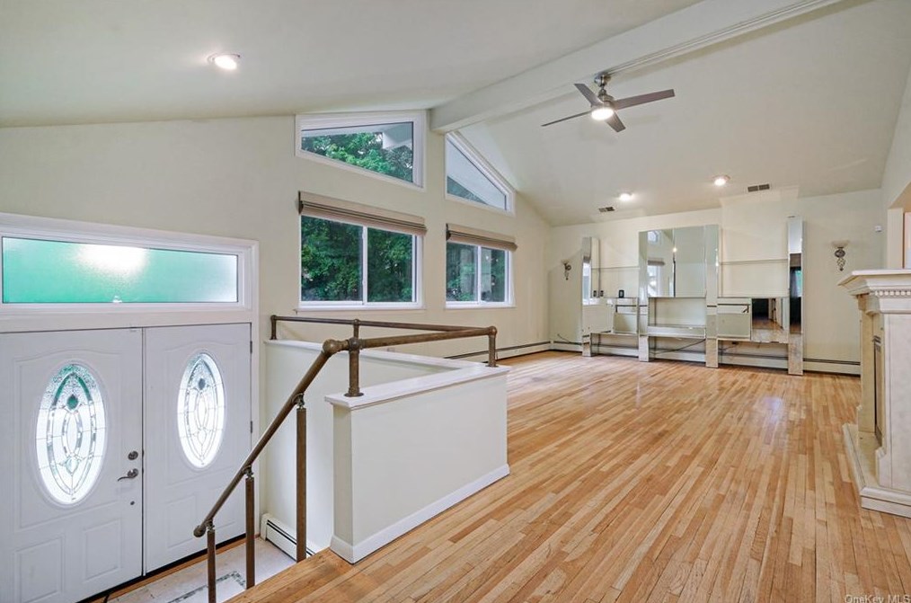 1338 Mckeel St, Yorktown Hgts, NY 10598